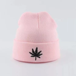 Шапка спортивная зимняя Pink