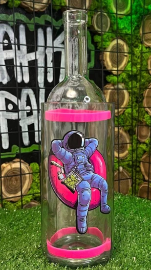 Бонг стеклянный "Cosmonaut"